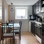 Lägenhet Everything Included|2br+sauna+bikes
