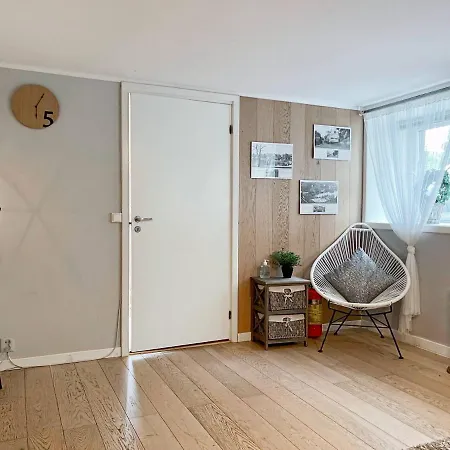 Apartment 2Br Generouse Living Room Ir Sauna 3 Min Central Station Stavanger